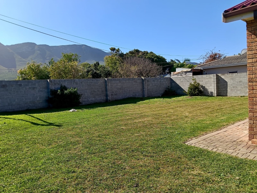 To Let 4 Bedroom Property for Rent in Vermont Western Cape